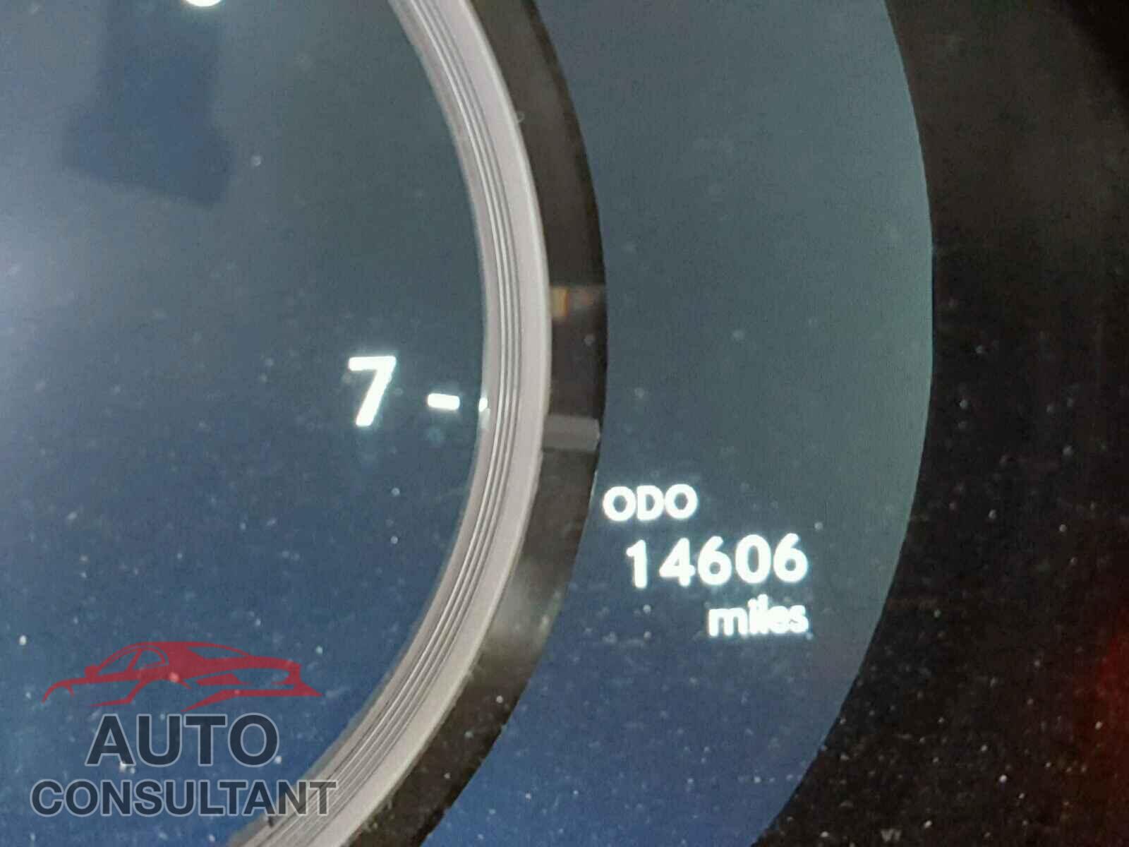 LEXUS RC 2017 - JTHHA5BC5H5005065