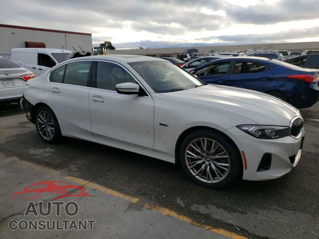 BMW 3 SERIES 2023 - 3MW39FF0XP8D00672