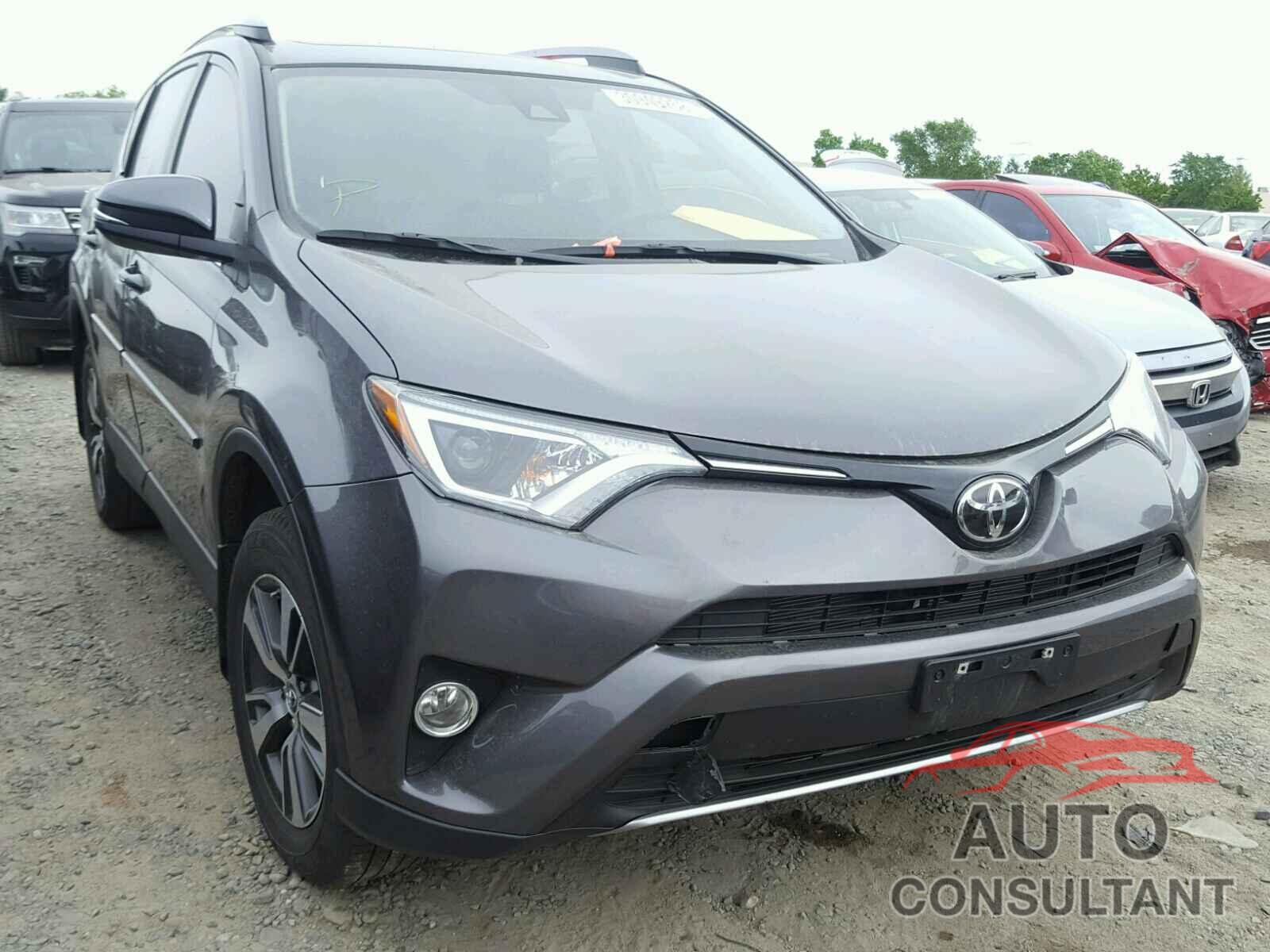 TOYOTA RAV4 2017 - JTMRFREV9HJ112137