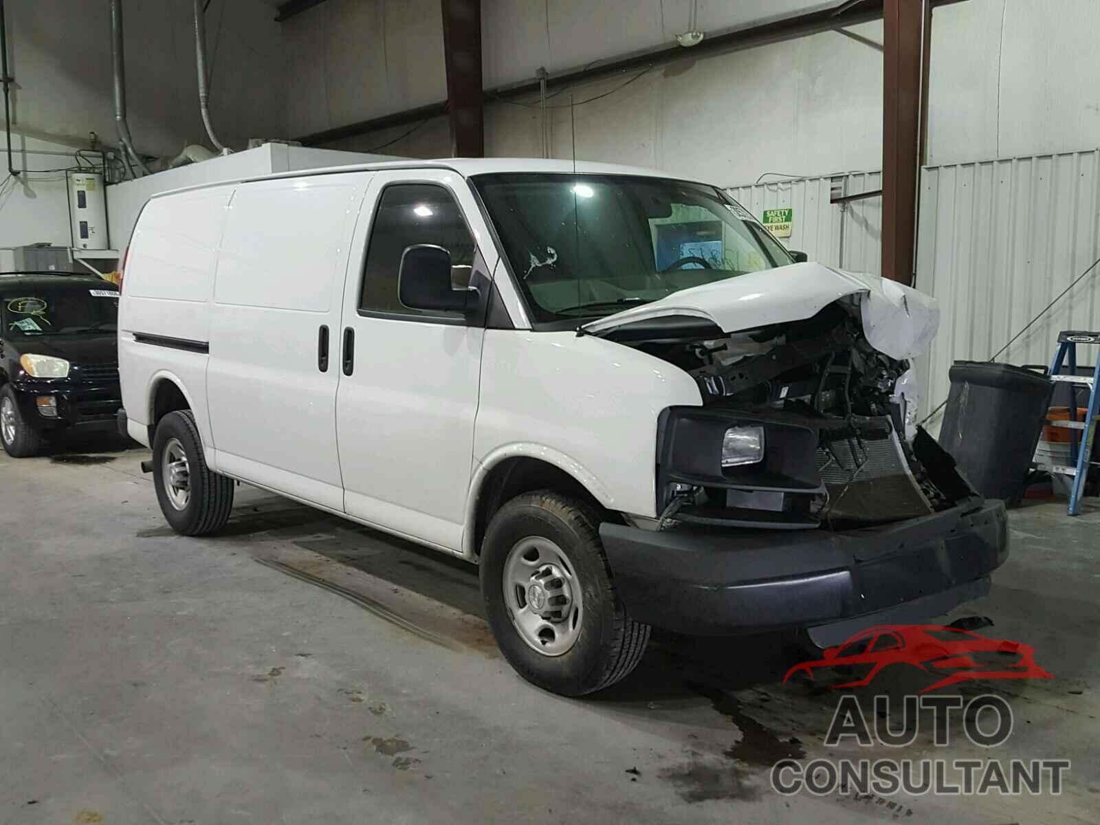 CHEVROLET EXPRESS 2015 - 1FTYR3XG1GKA11987