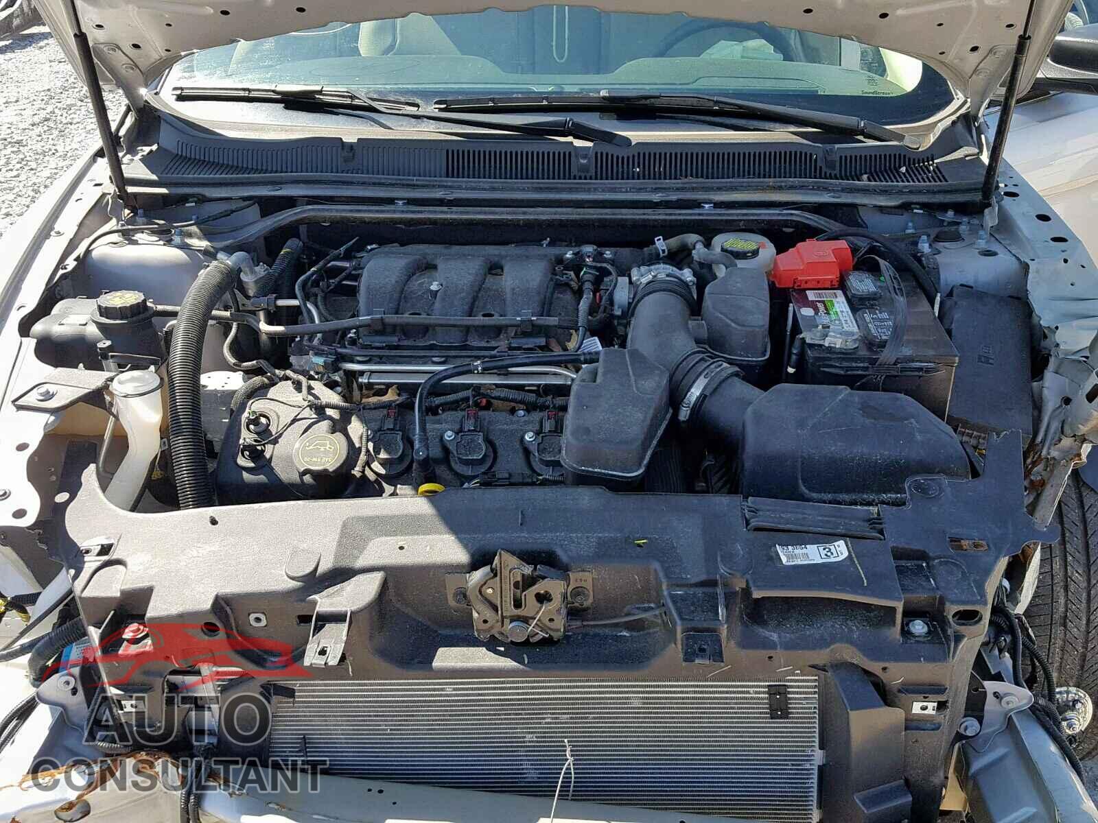 FORD TAURUS 2016 - 2HGFC2F62LH545420