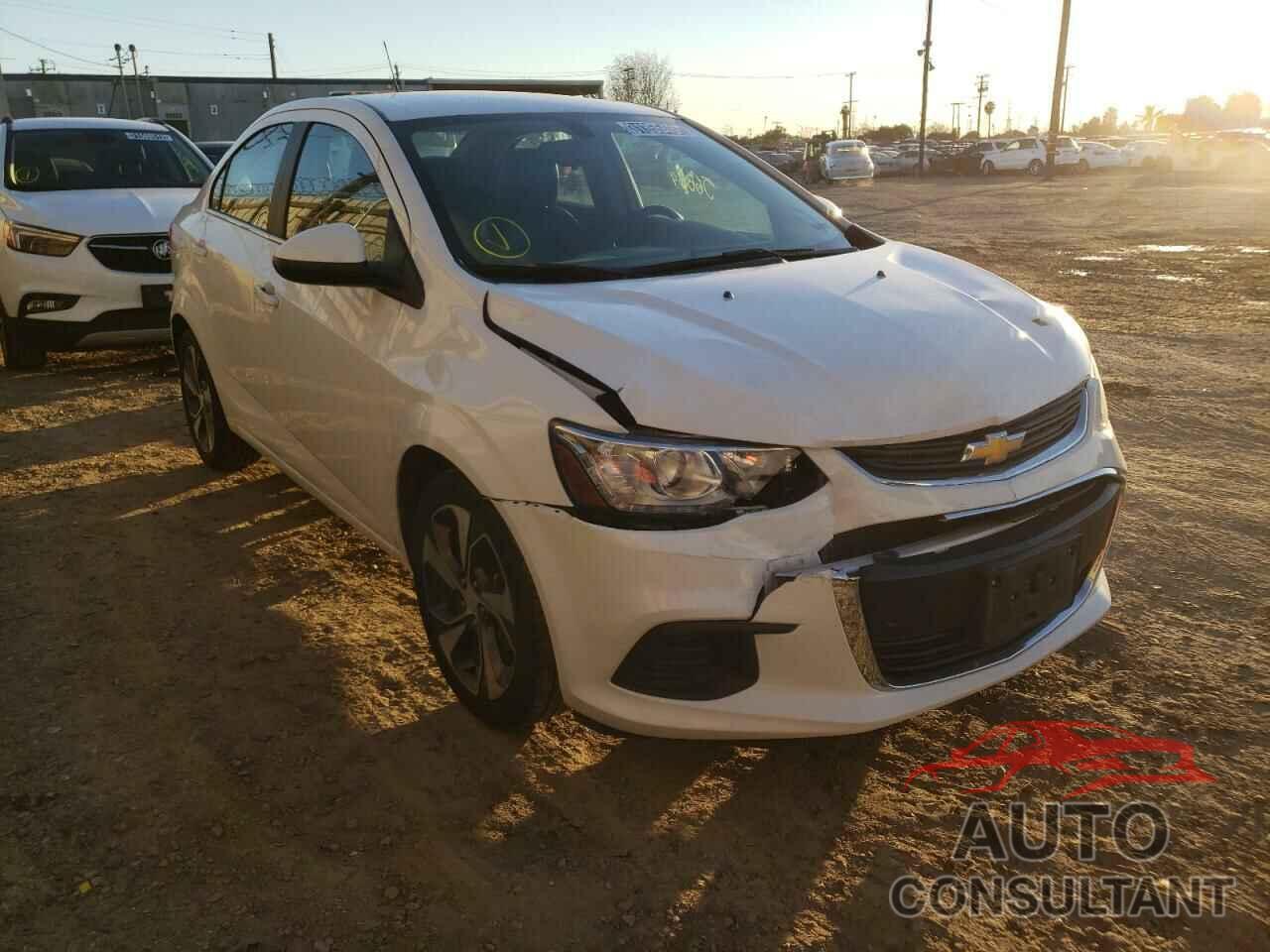 CHEVROLET SONIC 2019 - 1G1JF5SB4K4127238