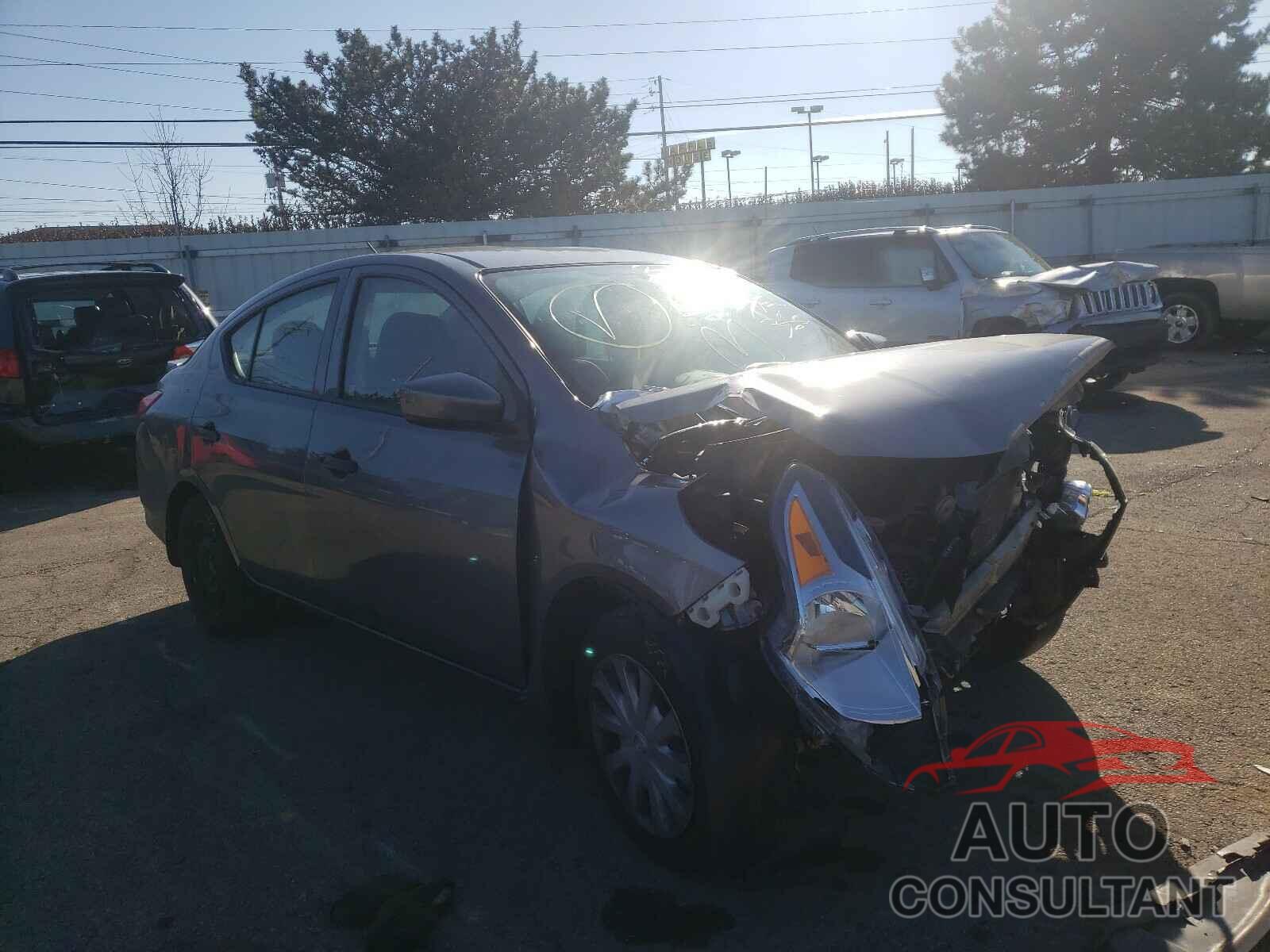 NISSAN VERSA 2018 - 3N1CN7AP4JL802934