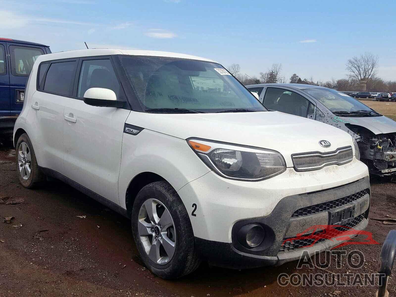 KIA SOUL 2018 - KNDJN2A26J7615601
