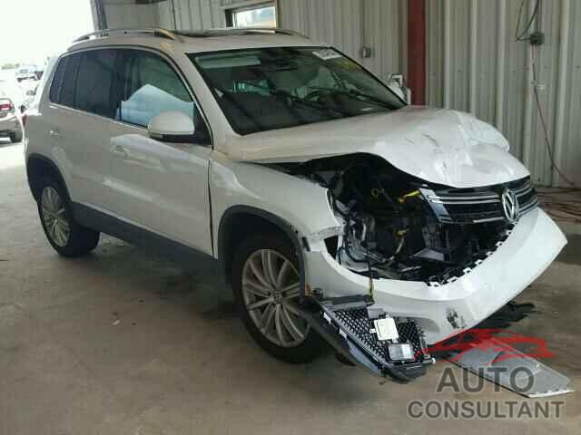 VOLKSWAGEN TIGUAN 2016 - WVGBV7AX6GW542253