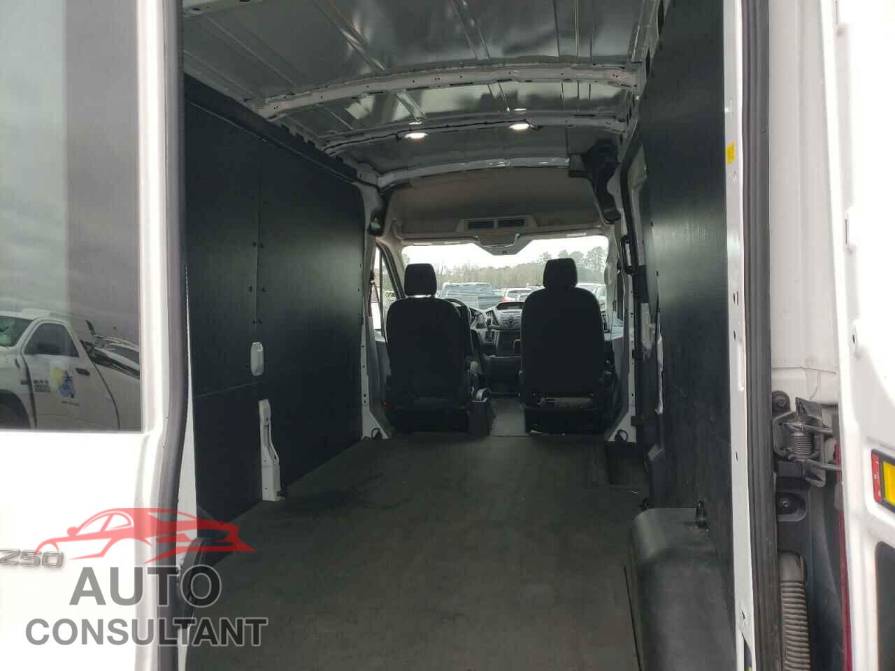 FORD TRANSIT CO 2019 - 1FTYR2CM3KKB07604