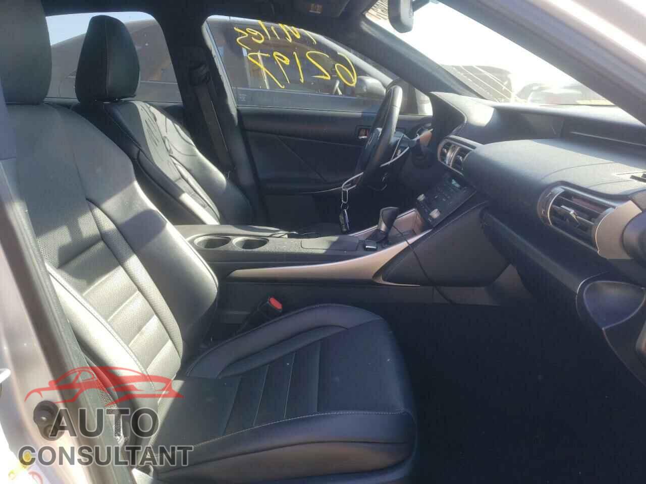 LEXUS IS 2015 - JTHBE1D23F5016568