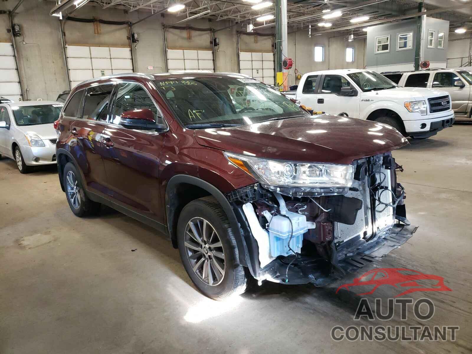 TOYOTA HIGHLANDER 2019 - 5TDJZRFH7KS997283