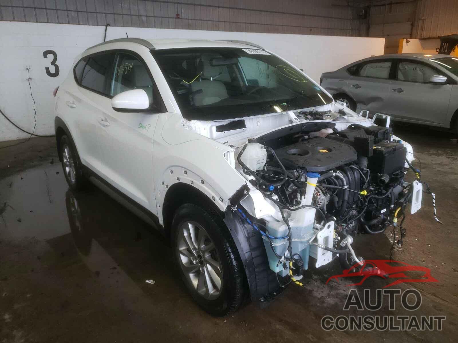 HYUNDAI TUCSON 2017 - KM8J3CA48HU379408