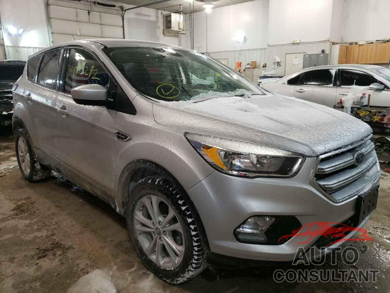 FORD ESCAPE 2017 - 1FMCU0GD4HUD75366