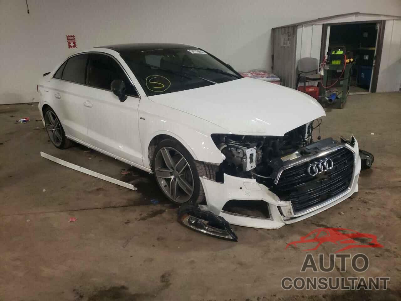 AUDI A3 2017 - WAUJ8GFF3H1025835