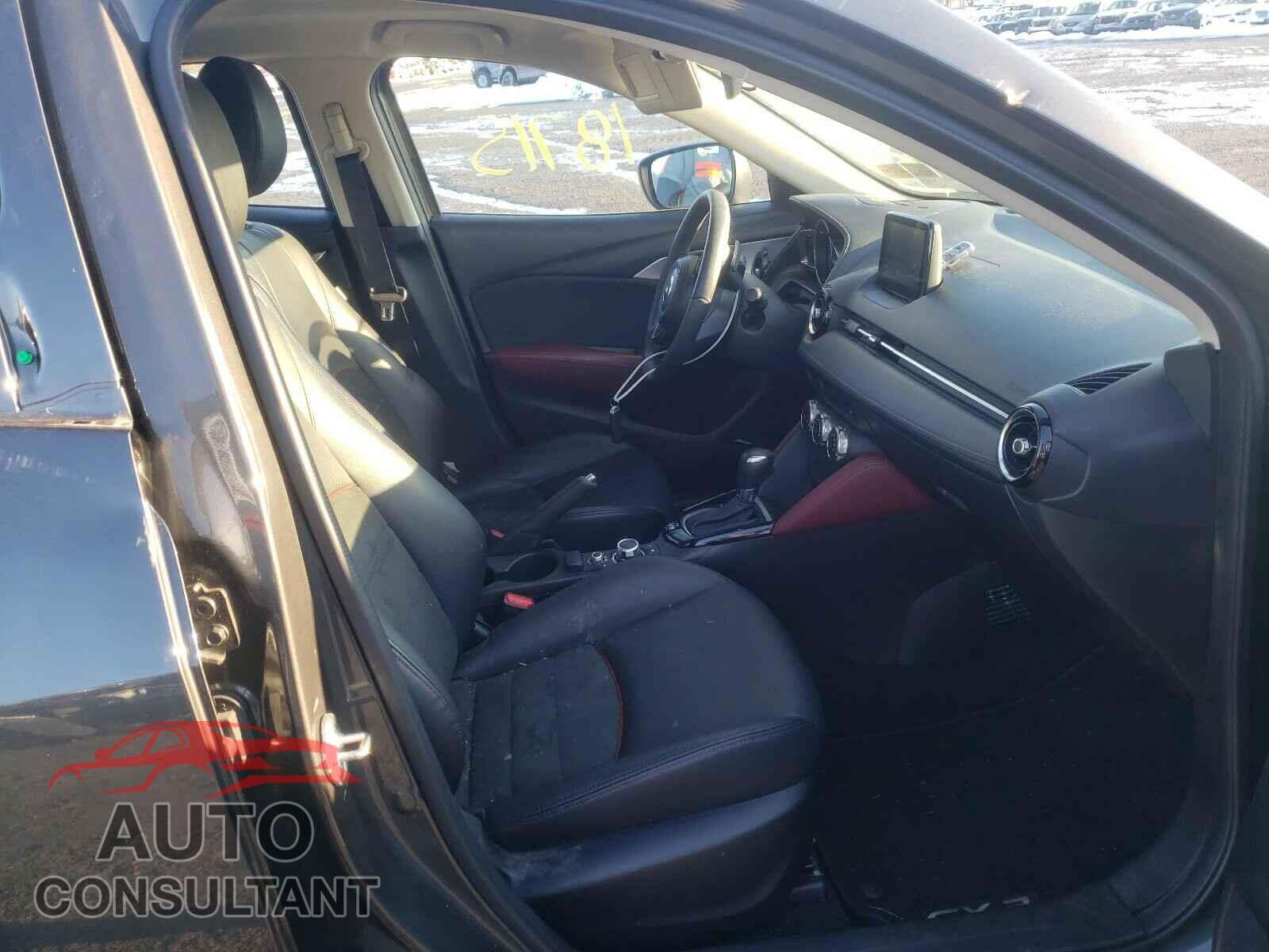 MAZDA CX-3 2018 - JM1DKFD77J0321640