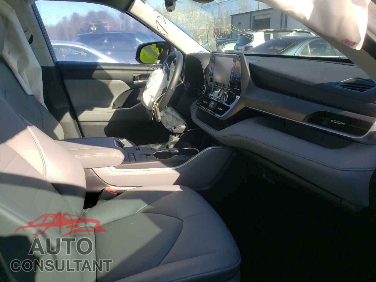TOYOTA HIGHLANDER 2021 - 5TDGBRCH8MS052560