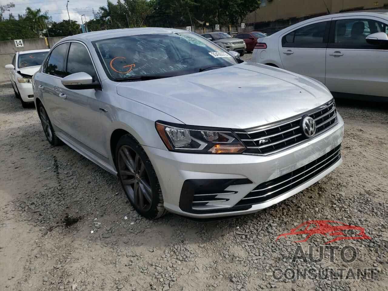 VOLKSWAGEN PASSAT 2017 - 1VWDT7A30HC068929