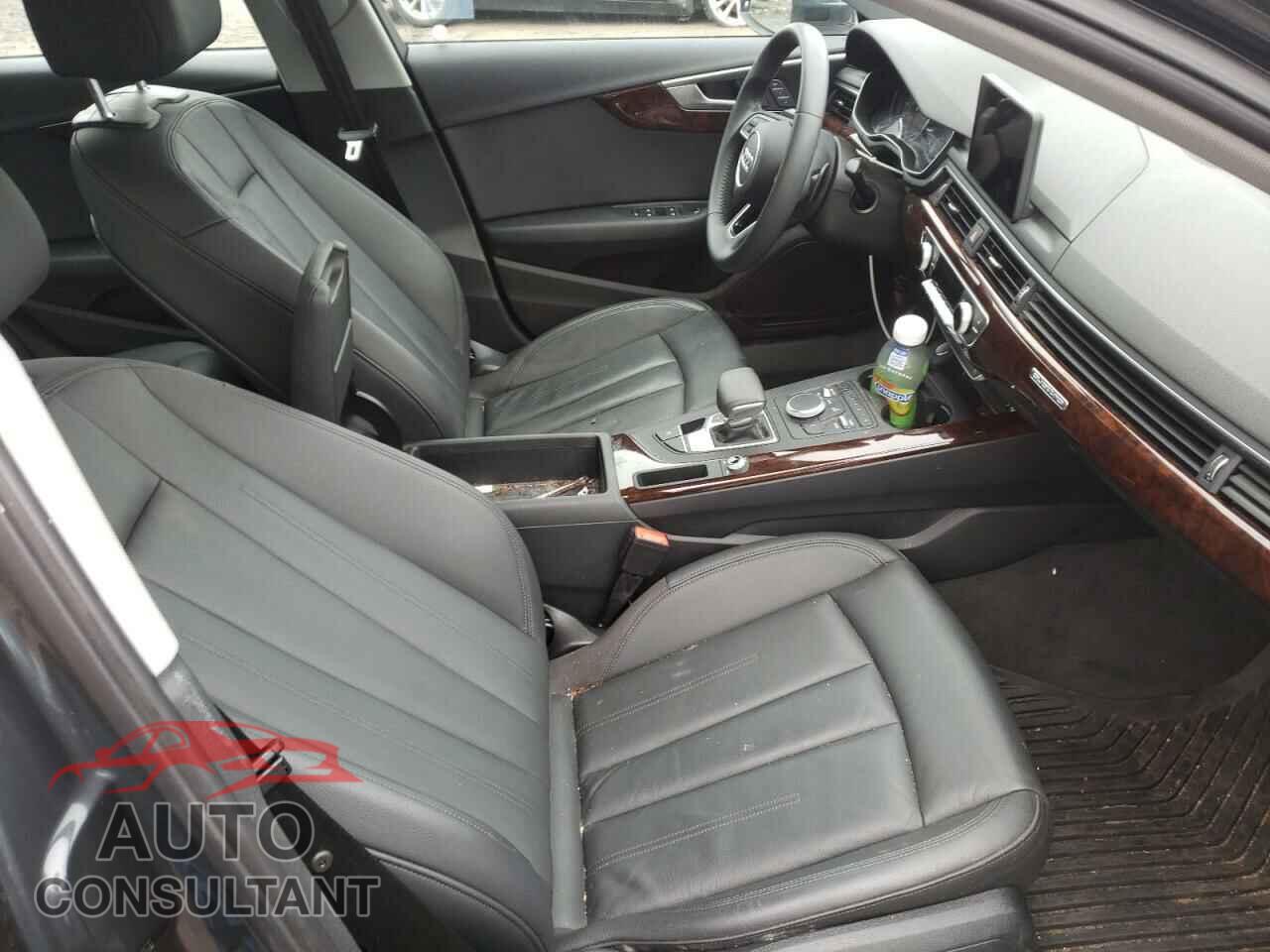 AUDI A4 2019 - WAUDNAF40KN014521