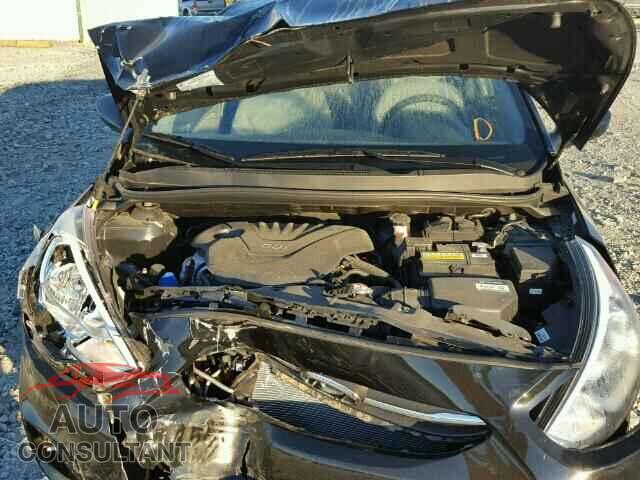 HYUNDAI ACCENT 2015 - KMHCT5AE3FU220435