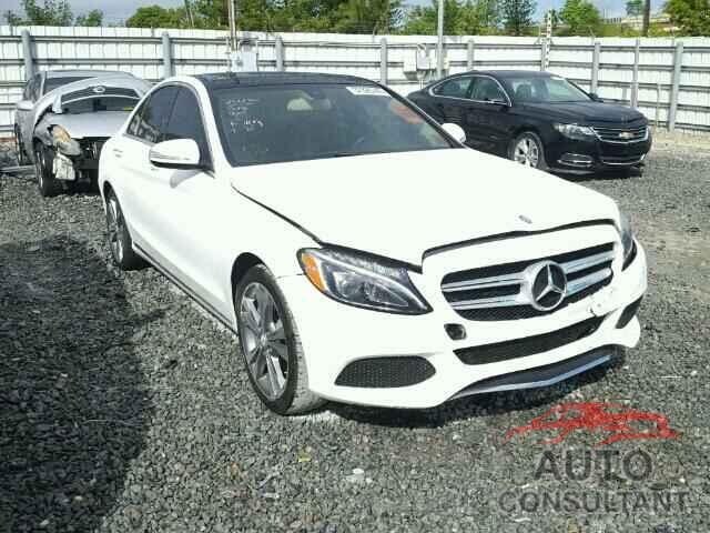 MERCEDES-BENZ C300 2015 - 55SWF4JB6FU052144