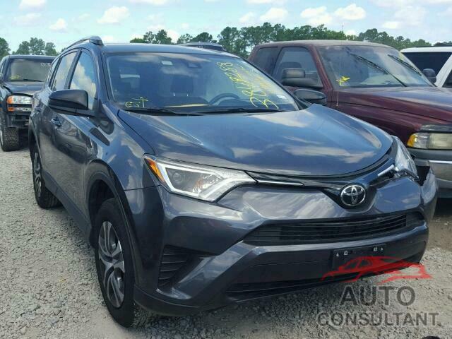 TOYOTA RAV4 LE 2017 - JTMZFREV2HJ703393