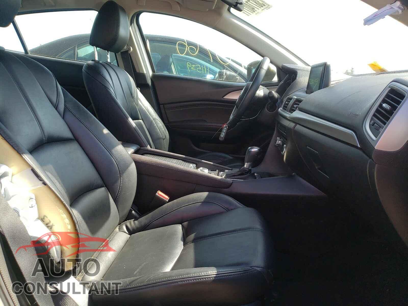MAZDA 3 2017 - 3MZBN1V78HM124237