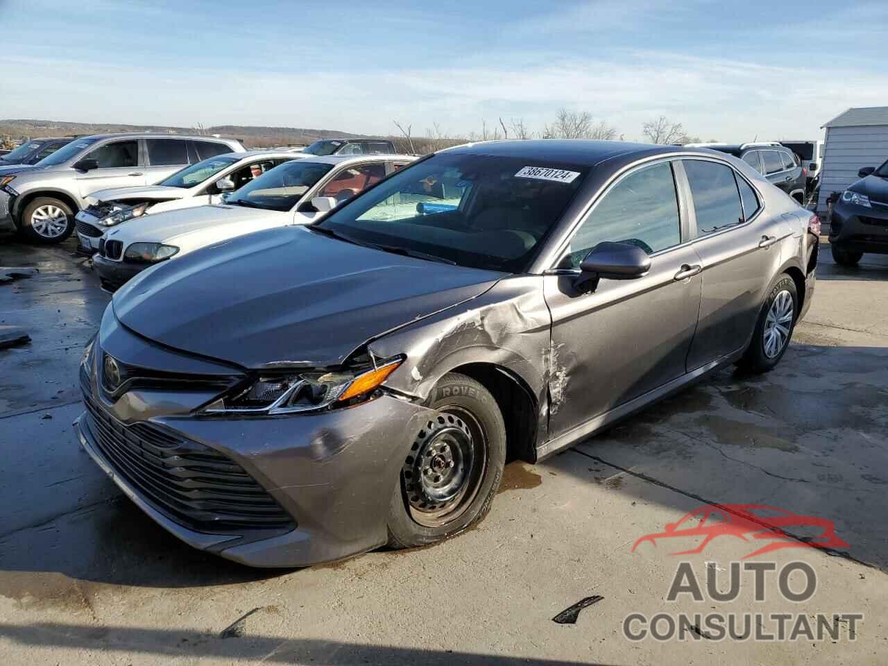 TOYOTA CAMRY 2018 - 4T1B11HK6JU089127