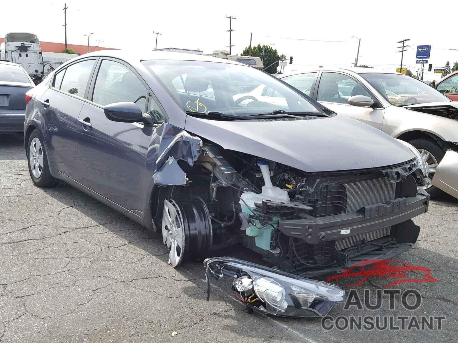 KIA FORTE 2016 - KNAFK4A62G5573409