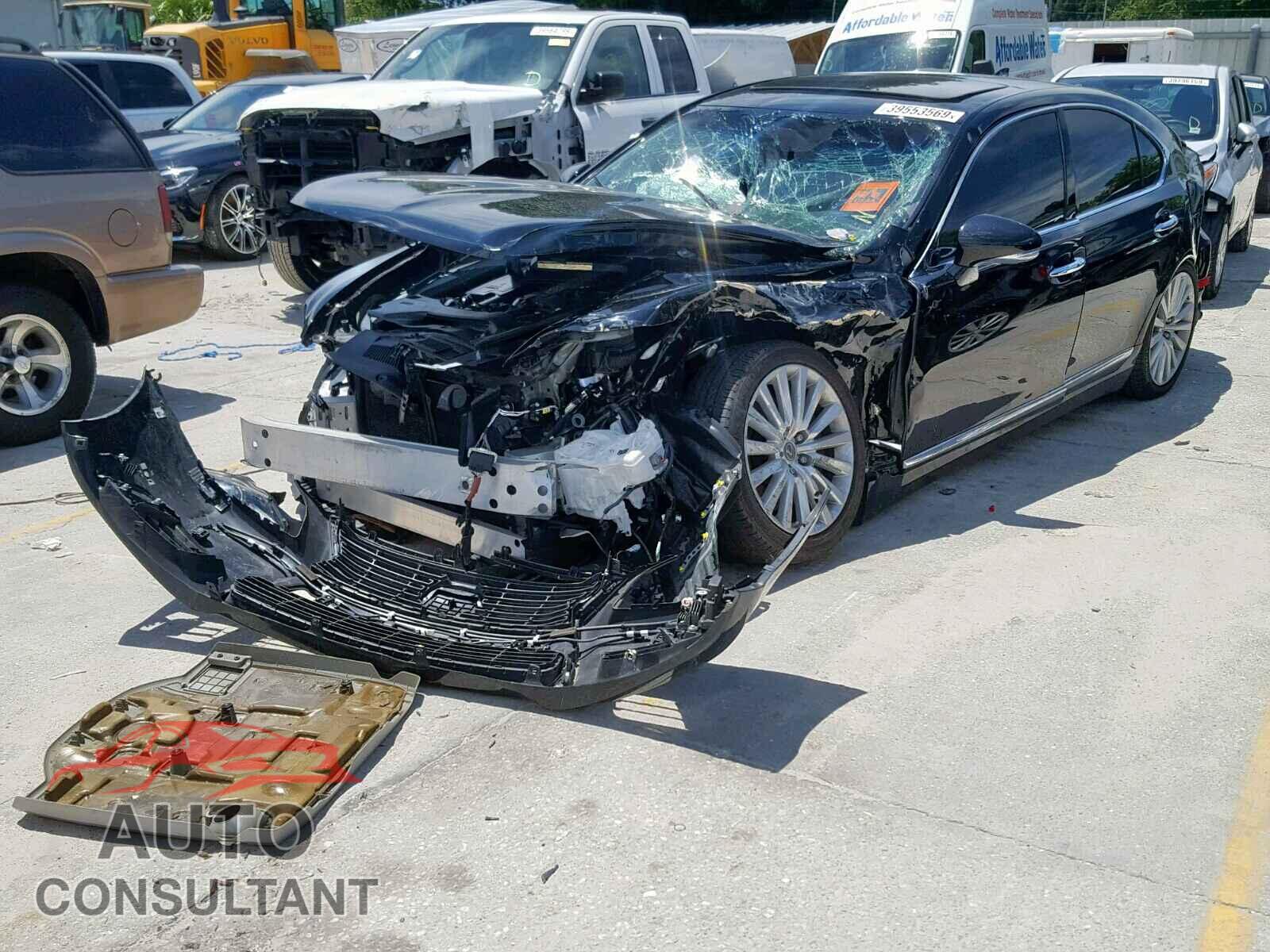 LEXUS LS460 2017 - JTHCL5EF3H5028113