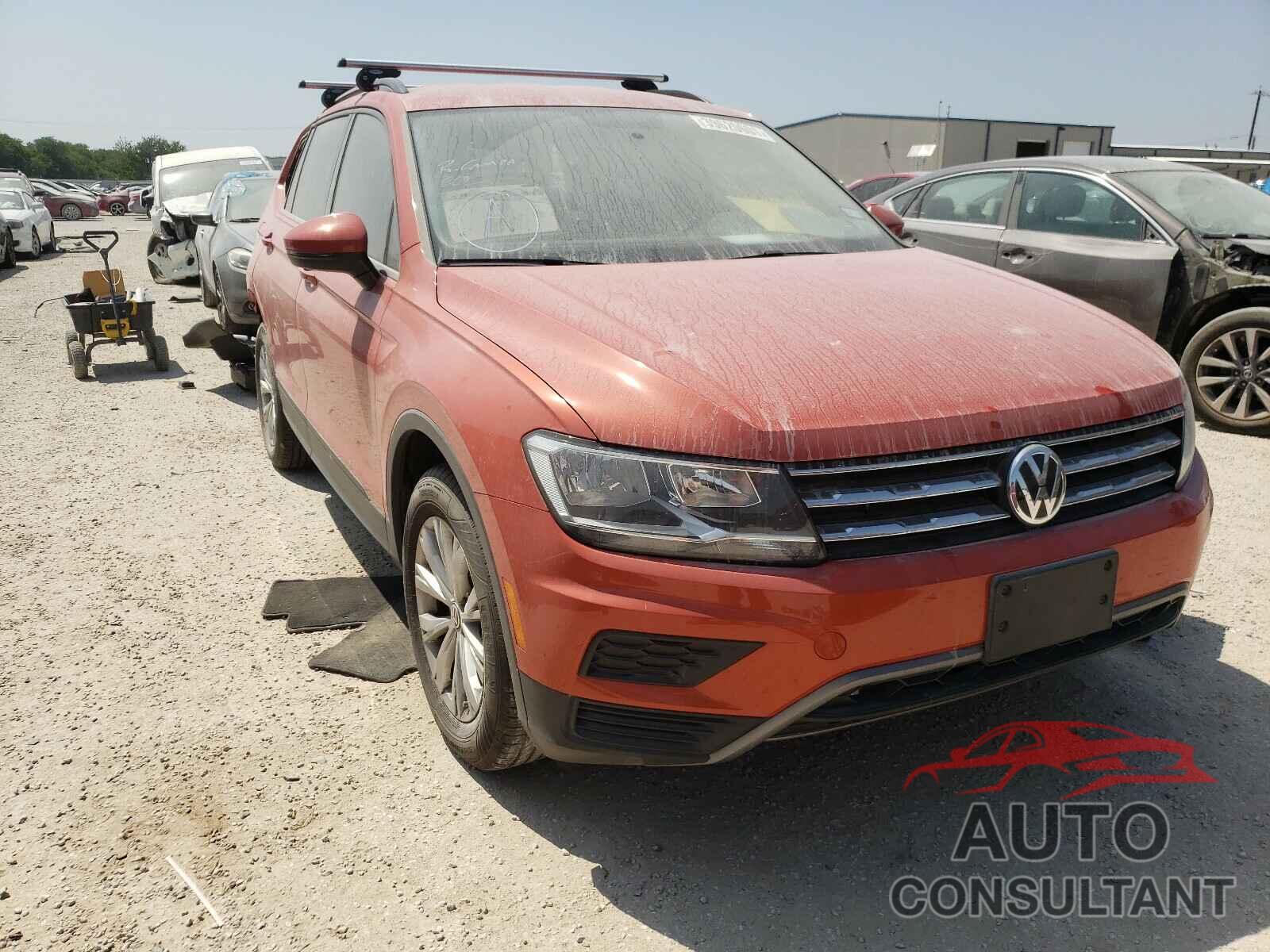 VOLKSWAGEN TIGUAN 2019 - 3VV1B7AX3KM113946