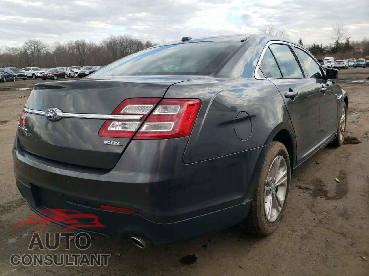 FORD TAURUS 2017 - 1FAHP2E88HG113681