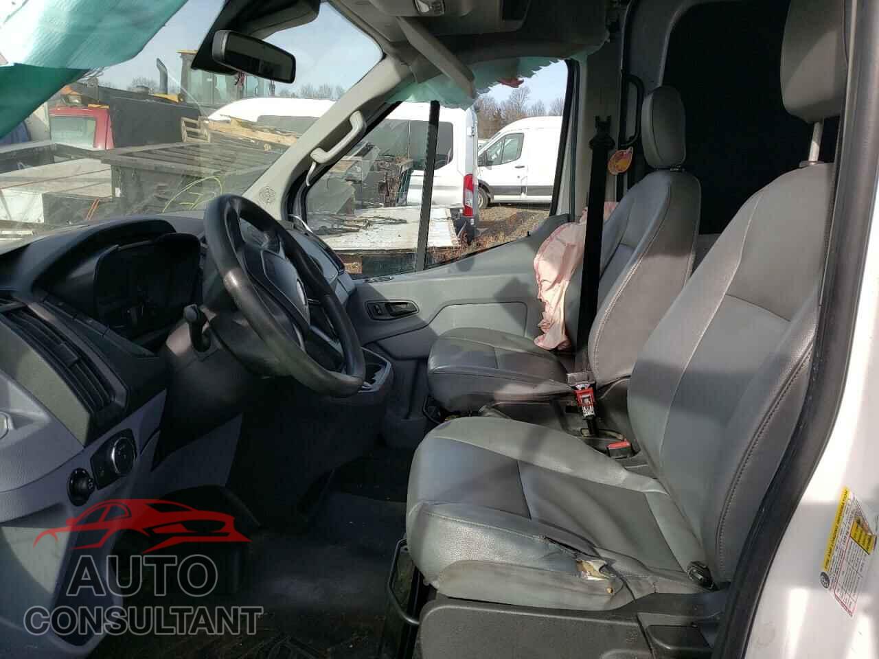 FORD TRANSIT CO 2018 - 1FTYR2CM9JKB49158