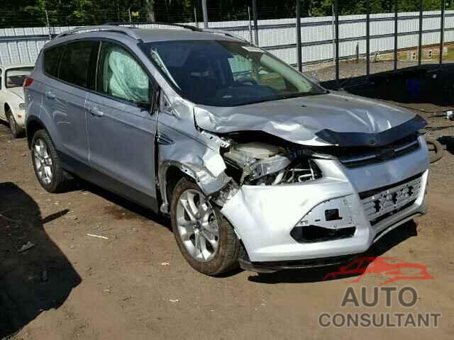FORD ESCAPE 2016 - 1FMCU0J90GUC20364