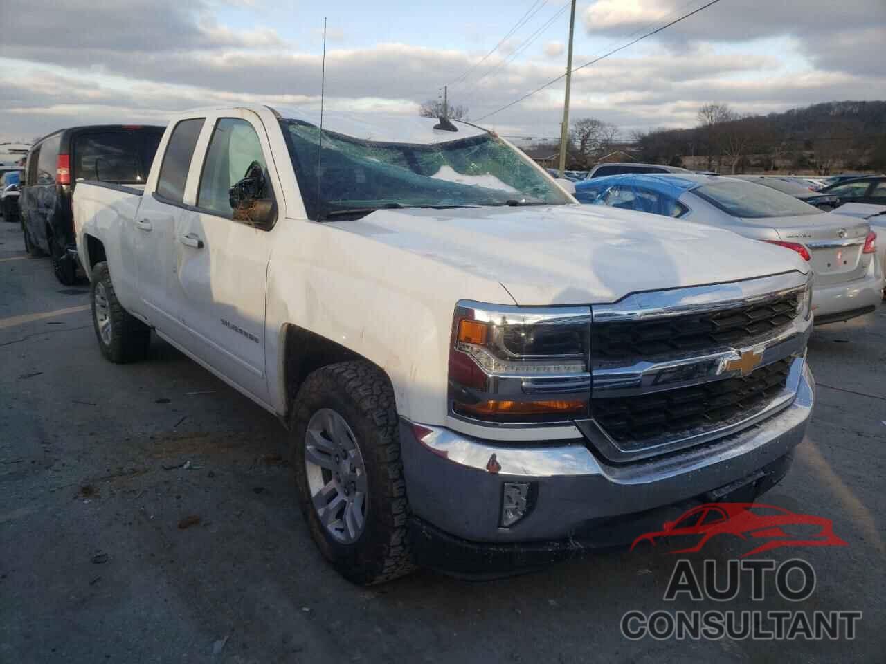 CHEVROLET SILVERADO 2018 - 1GCRCREC0JZ275239