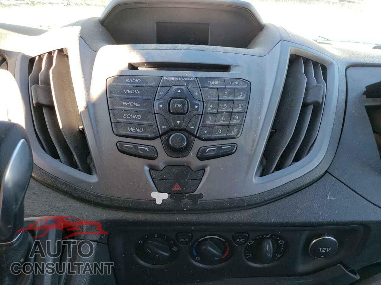 FORD TRANSIT CO 2017 - 1FTYE1YM7HKB37566