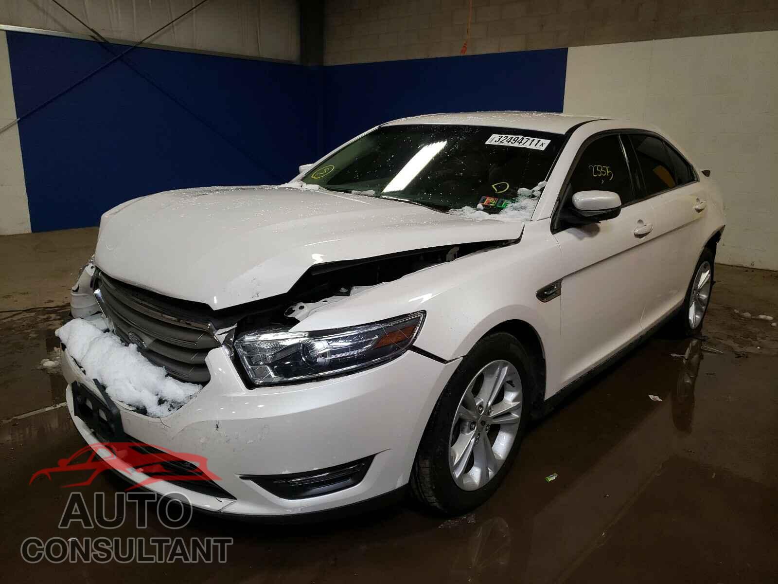 FORD TAURUS 2017 - 1FAHP2H82HG132934