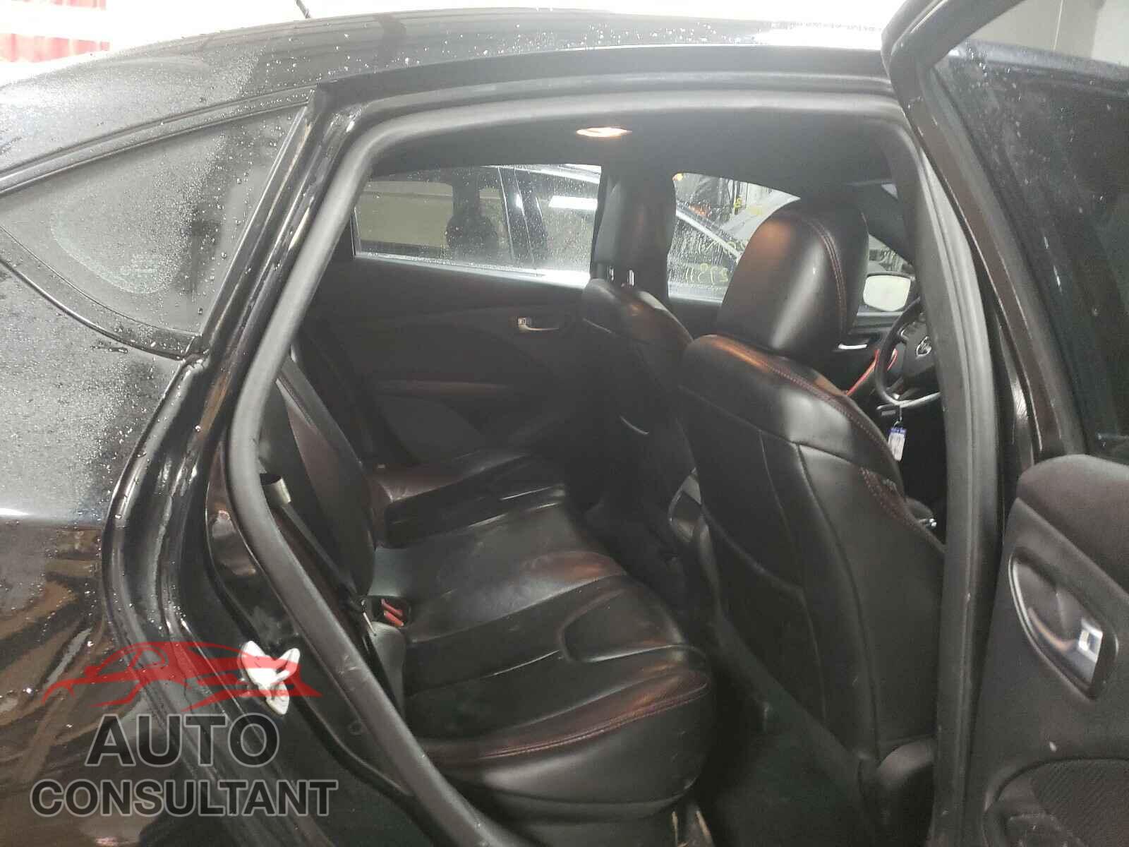 DODGE DART 2015 - KM8J33A21GU031849