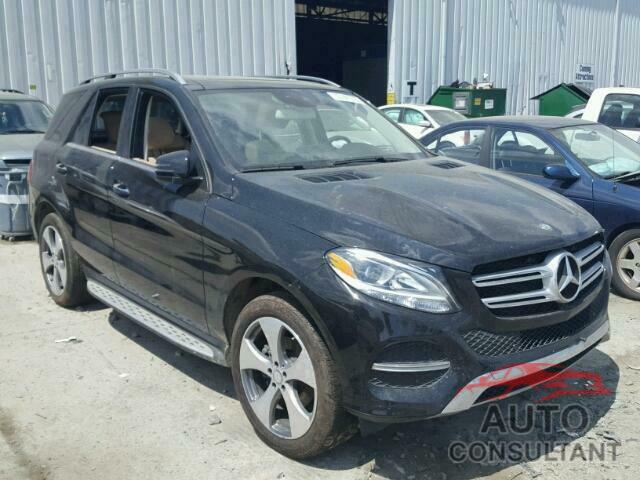 MERCEDES-BENZ GLE 350 4M 2017 - 4JGDA5HB4HA853424
