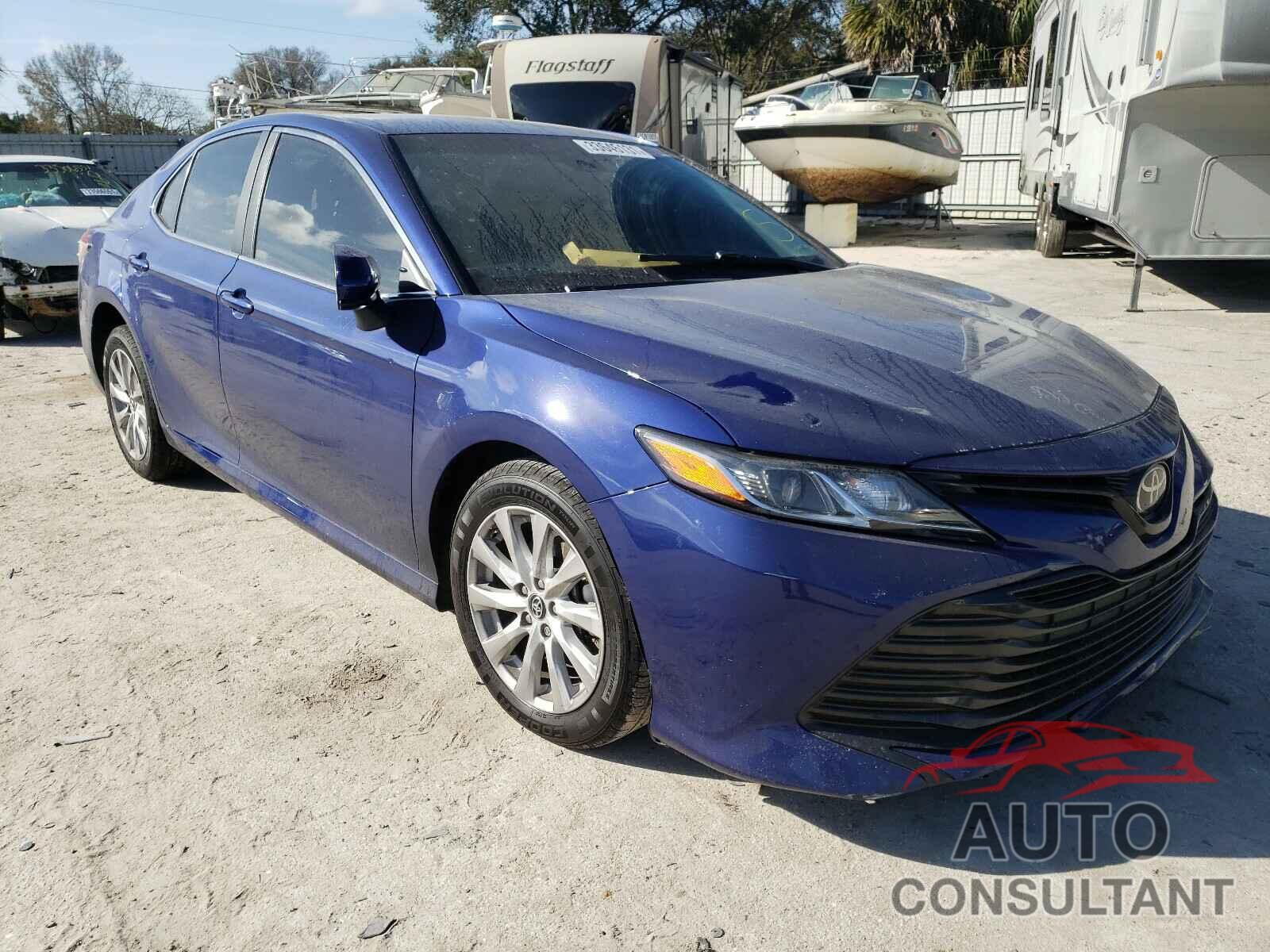 TOYOTA CAMRY 2018 - 4T1B11HK6JU656484