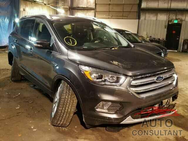 FORD ESCAPE 2017 - 1FMCU0J92HUA48842