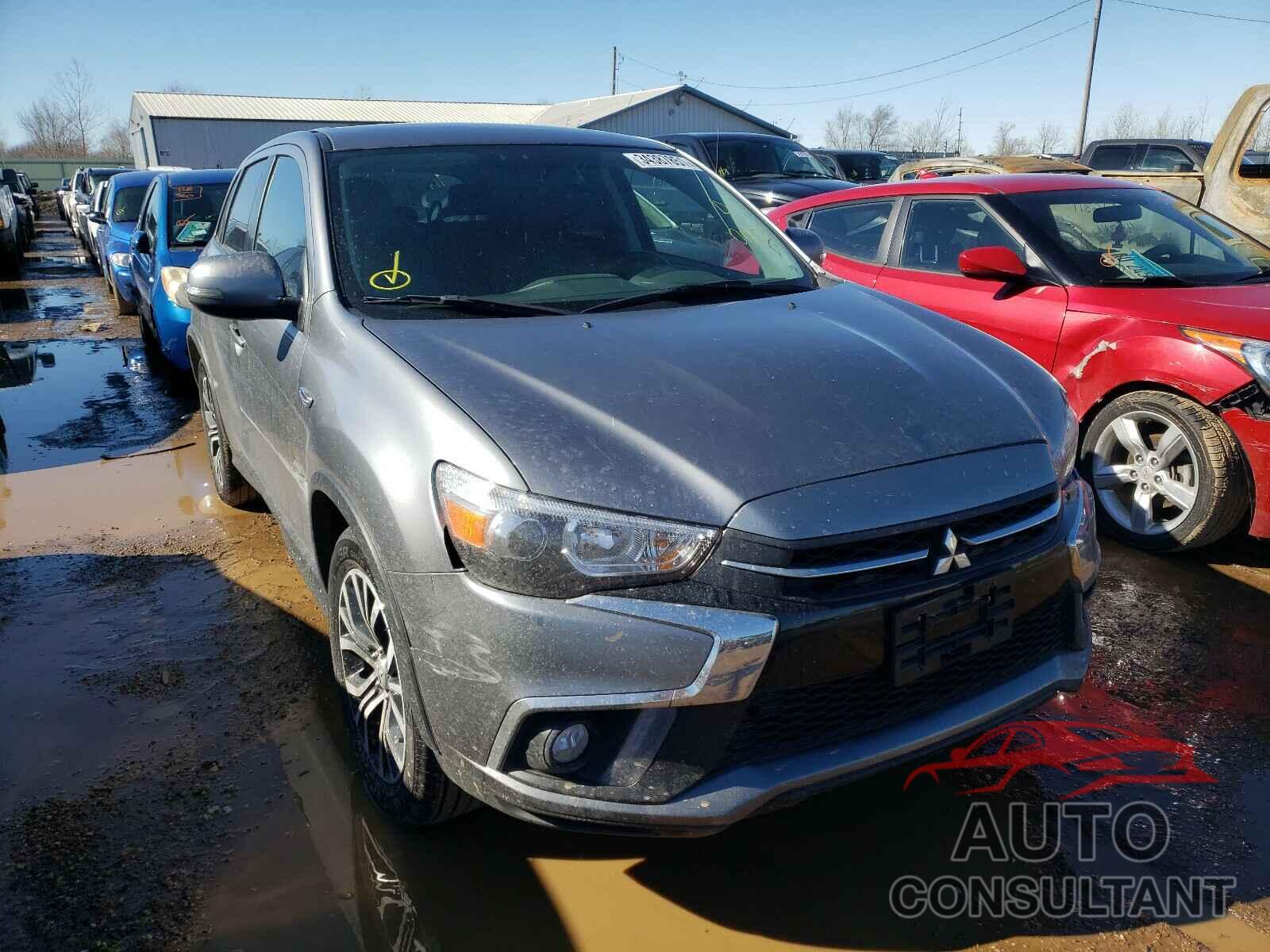 MITSUBISHI OUTLANDER 2018 - JA4AR3AW5JU014740