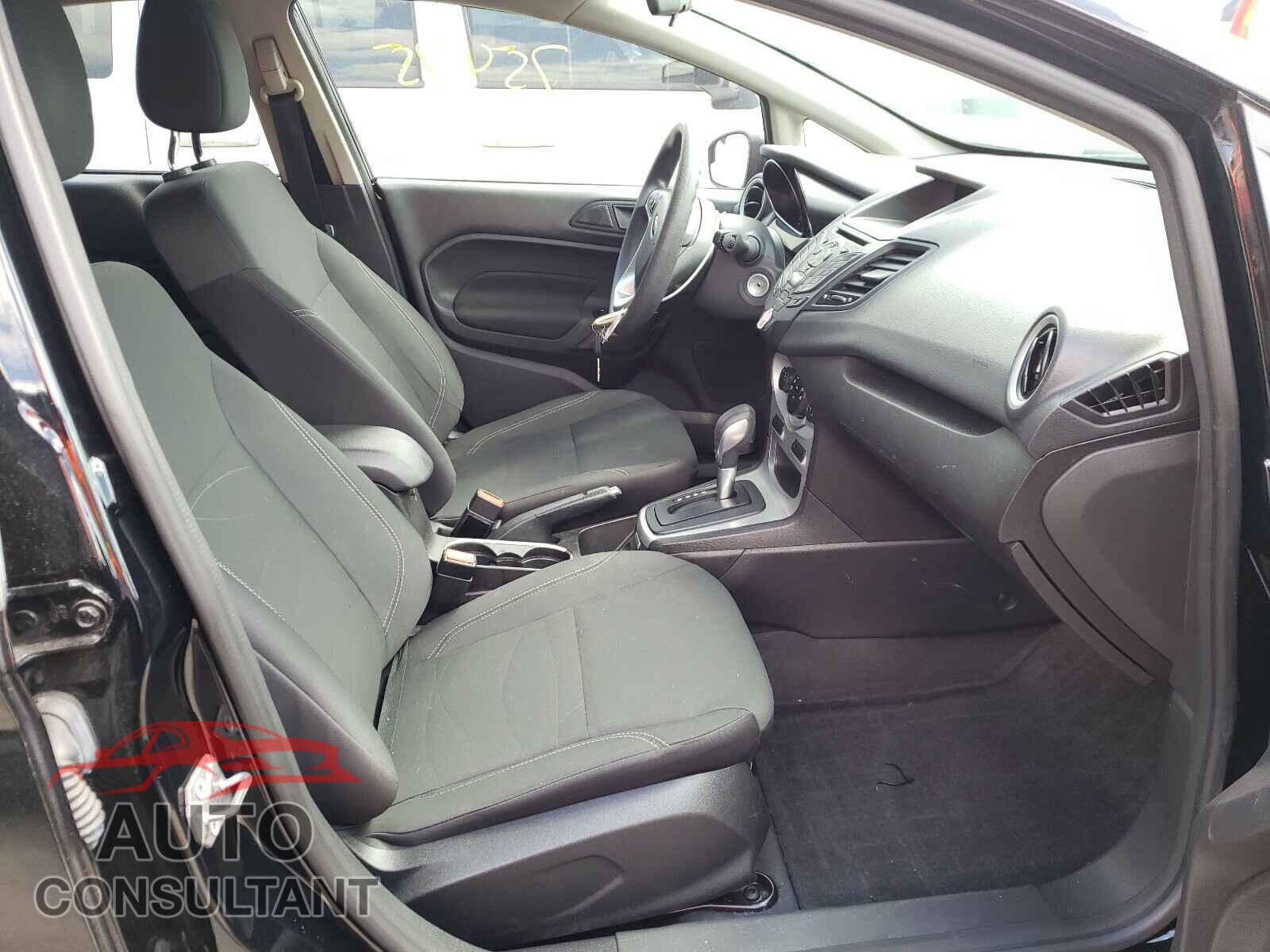 FORD FIESTA 2017 - 3FADP4EJ3HM149877