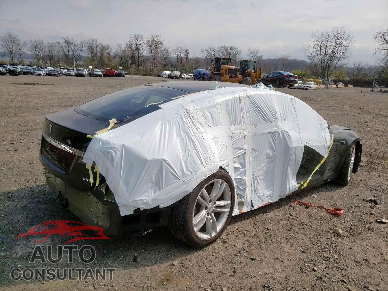 TESLA MODEL S 2018 - 5YJSA1E21JF243910