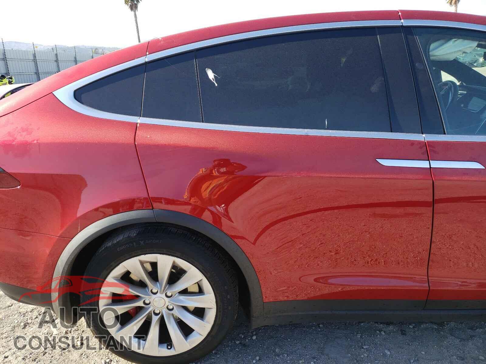 TESLA MODEL X 2017 - 5YJXCBE44HF054458