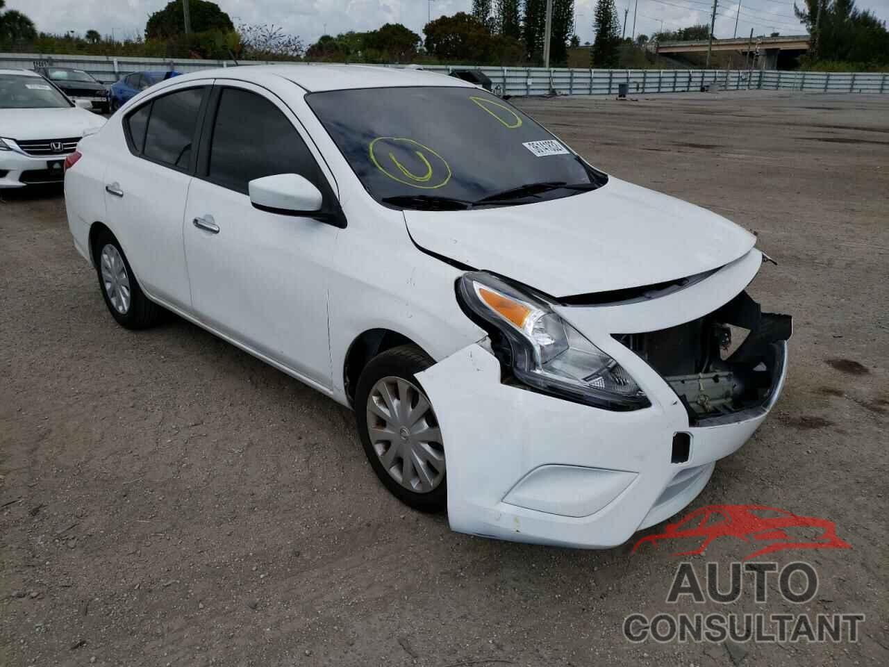 NISSAN VERSA 2017 - 3N1CN7AP7HL805143