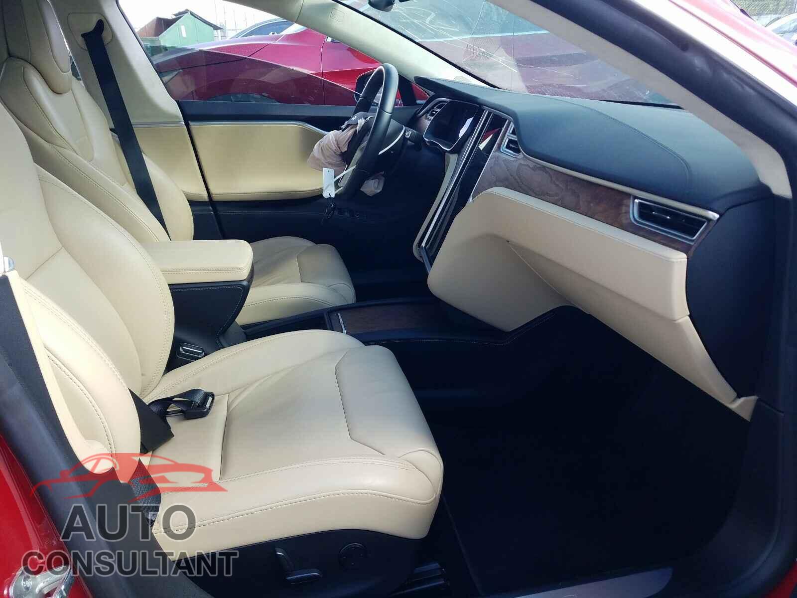 TESLA MODEL S 2017 - 5YJSA1E10HF210771
