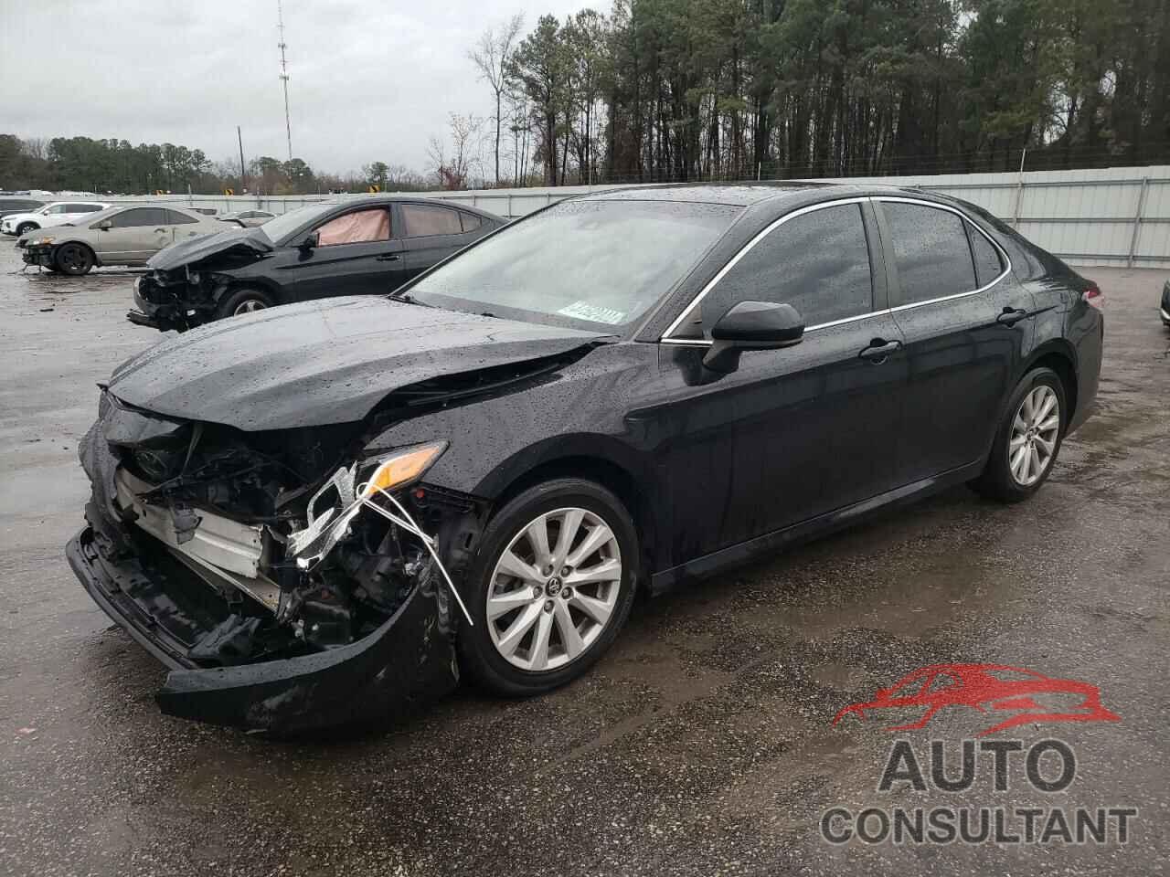 TOYOTA CAMRY 2018 - 4T1B11HK0JU615168