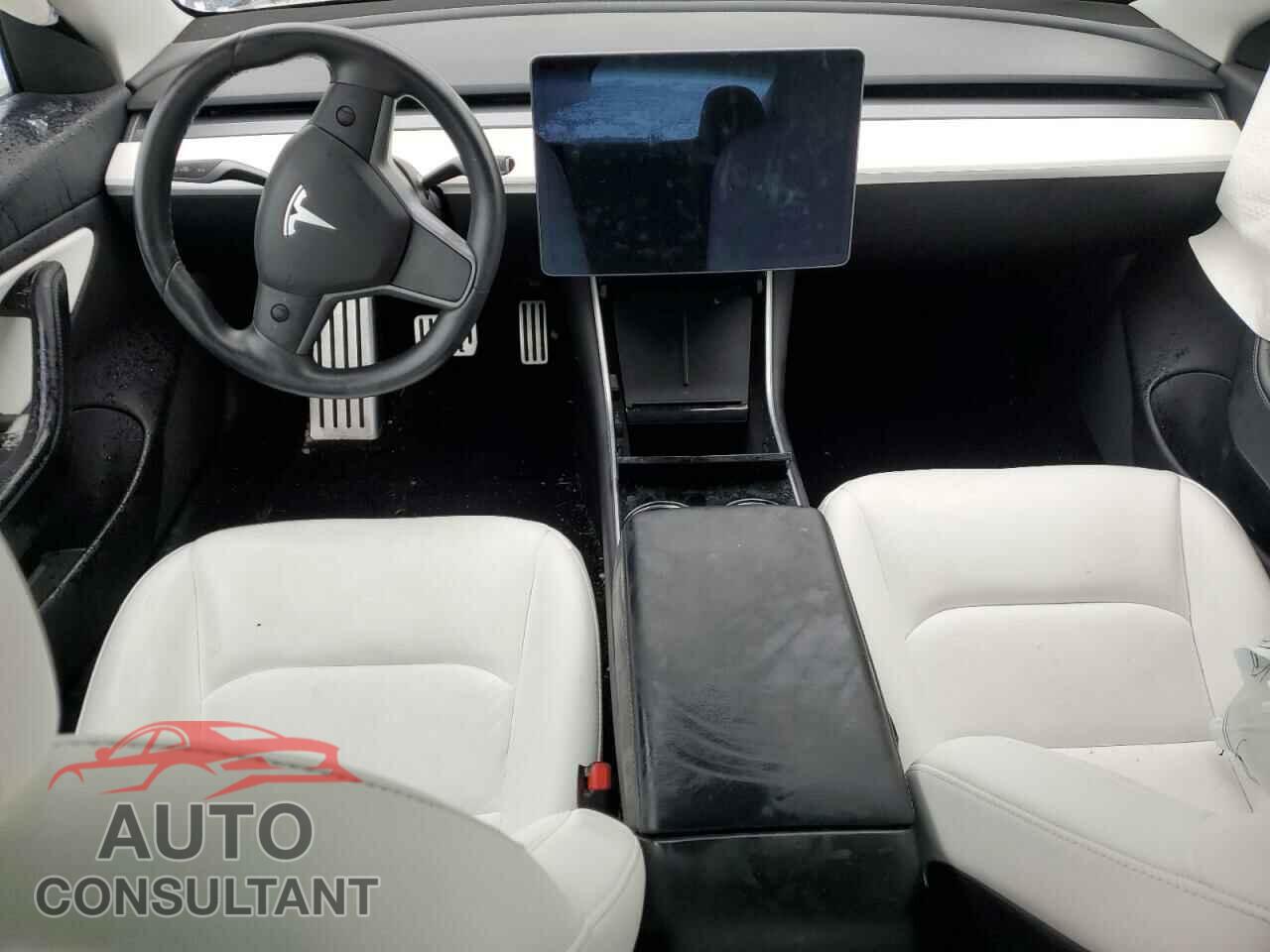 TESLA MODEL 3 2019 - 5YJ3E1EB2KF390831