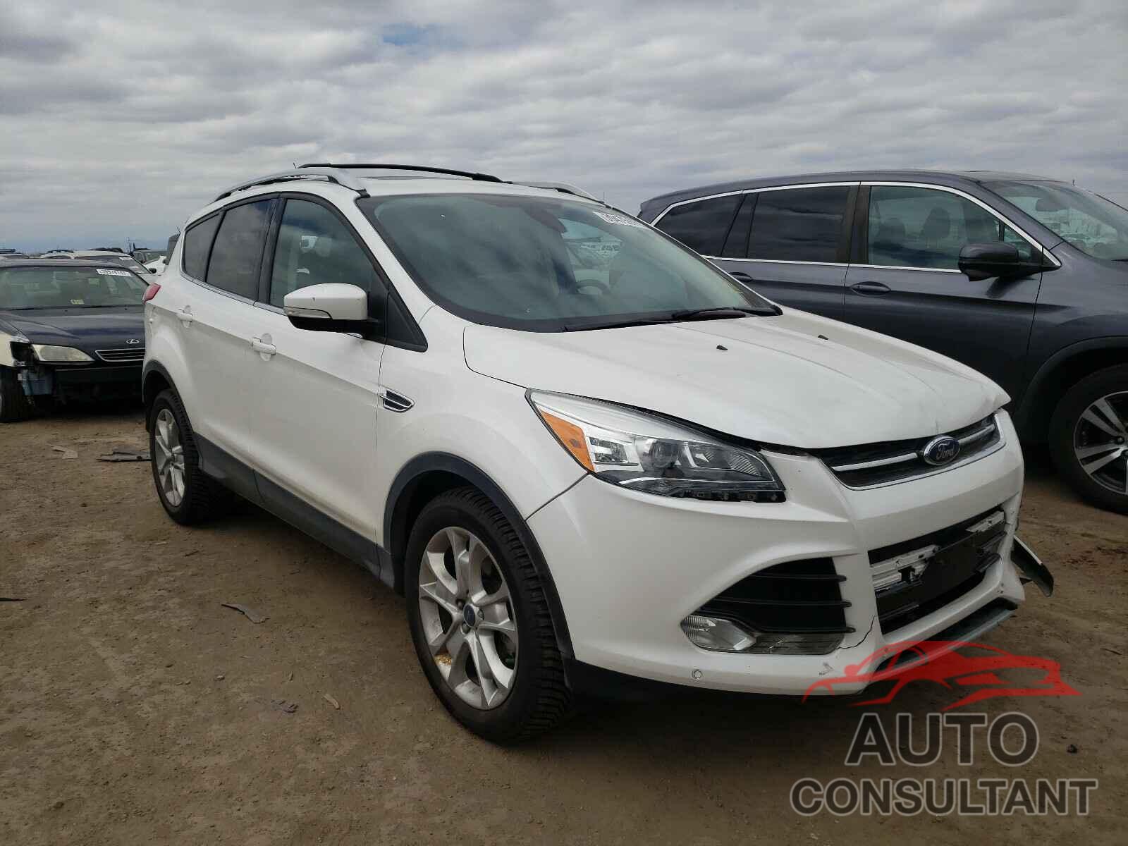 FORD ESCAPE 2016 - 1FMCU9J9XGUB07526