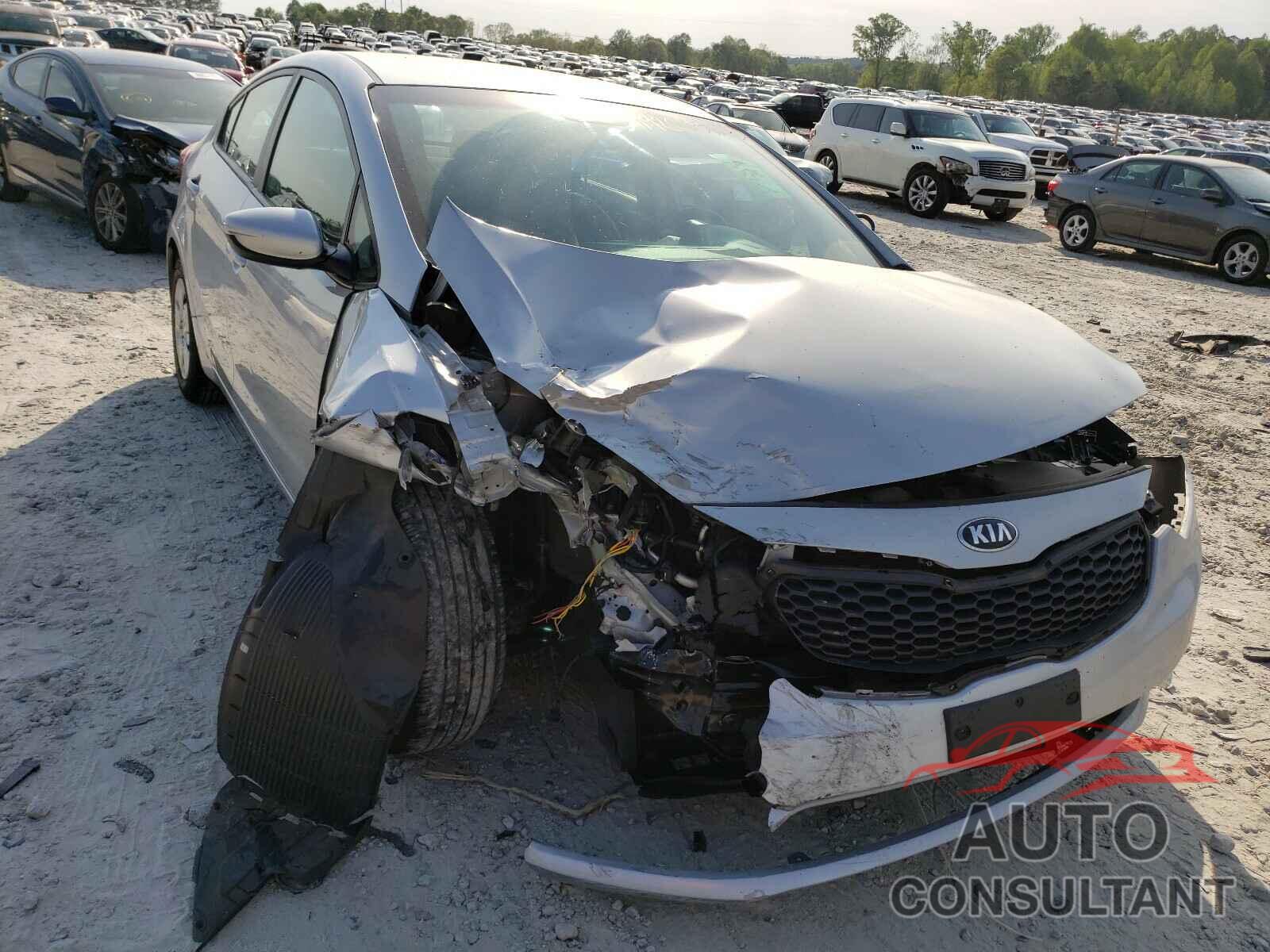 KIA FORTE 2016 - KNAFK4A60G5441877