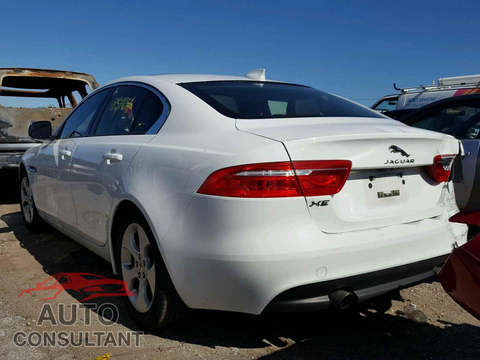 JAGUAR XE 2017 - SAJAR4BG5HA978836