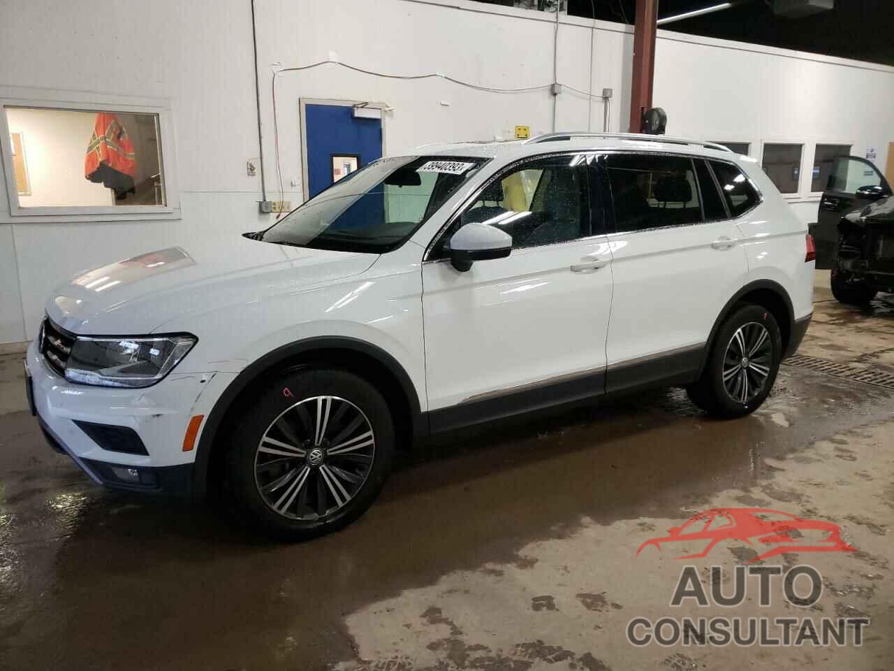 VOLKSWAGEN TIGUAN 2018 - 3VV2B7AX1JM055421