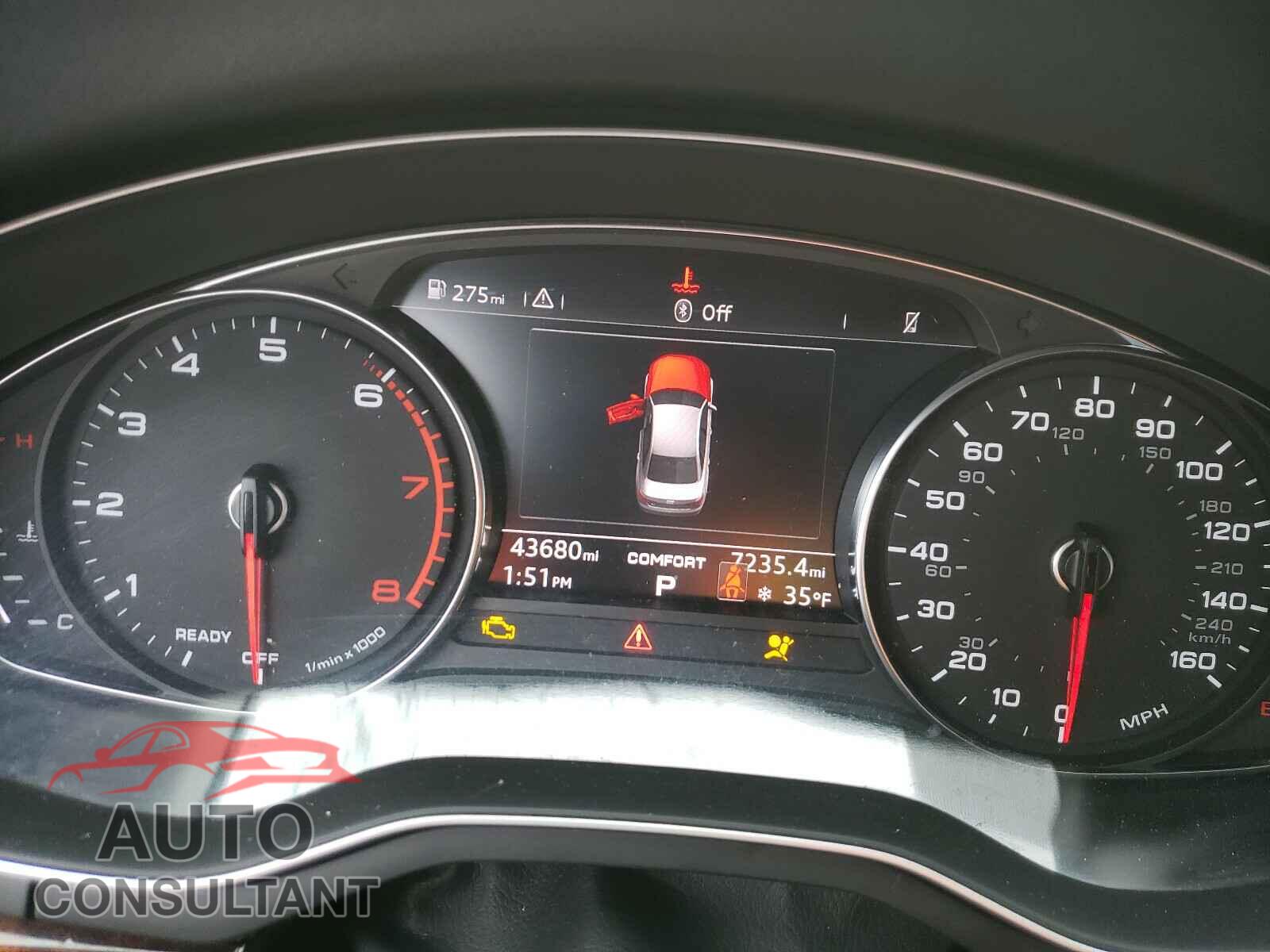 AUDI A4 2018 - WAUDNAF49JN010109